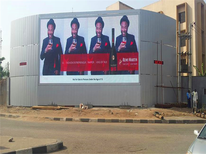 Gosodiad Sefydlog Awyr Agored P16 hysbysfwrdd wedi'i osod yn Lagos, Nigeria