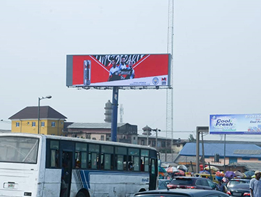Awyr Agored P16 OOH anferth Arbed Ynni Pwysau Arddangos Arddangos Billboard LED Digidol Yn Lagos, Nigeria.